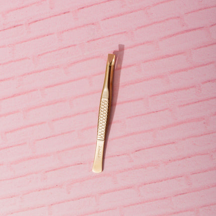 Pinza para cejas