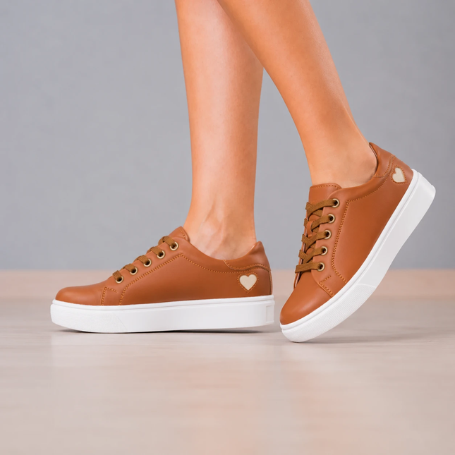 Zapatillas Urbanas Mujer Arezzo - Camel