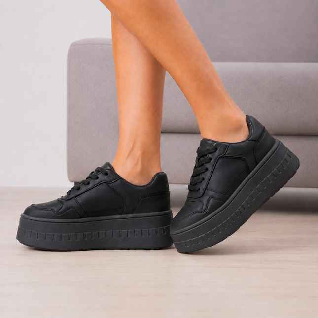 Zapatillas Urbanas Mujer Benetton - Negro