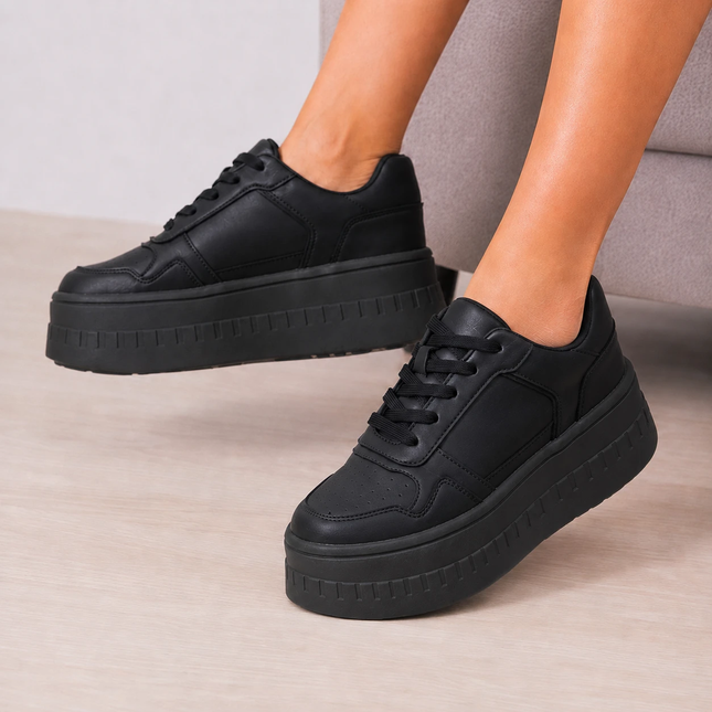 Zapatillas Urbanas Mujer Benetton - Negro