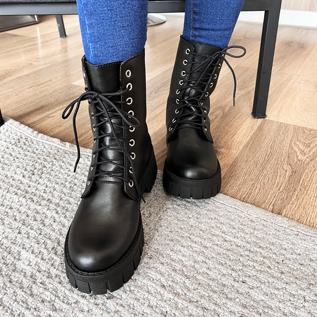 Botas Mujer Tavai - Negro Labrado