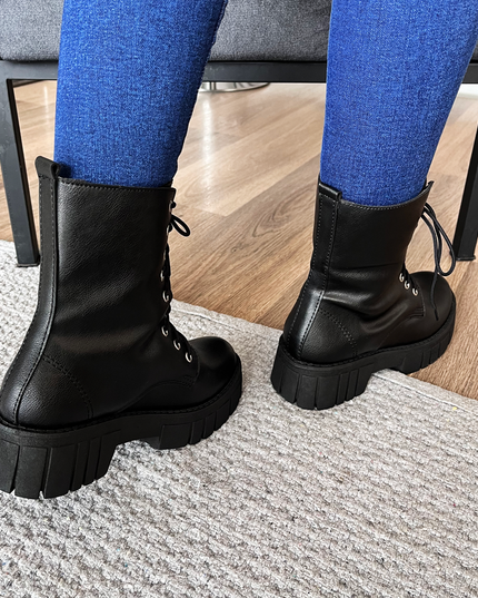 Botas Tavai - Negro Labrado