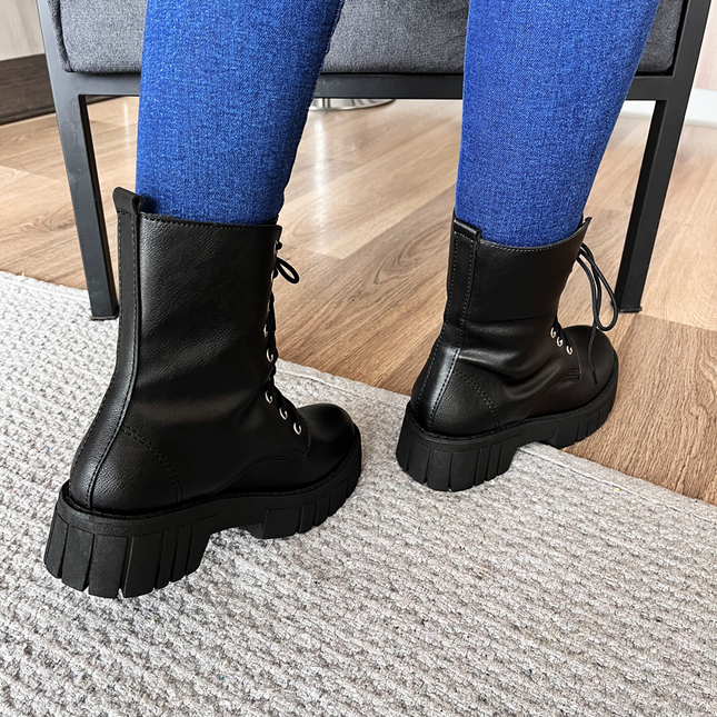 Botas Mujer Tavai - Negro Labrado