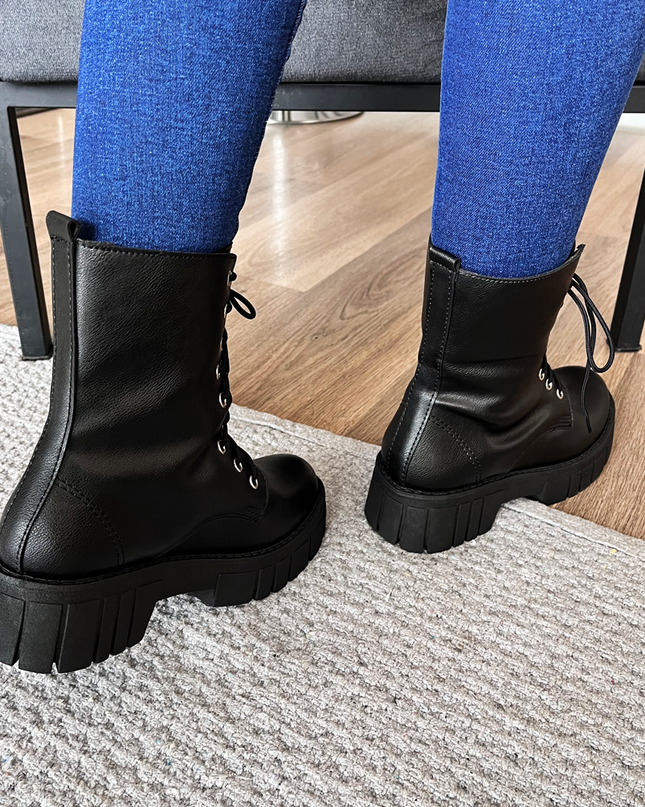 Botas Tavai - Negro Labrado
