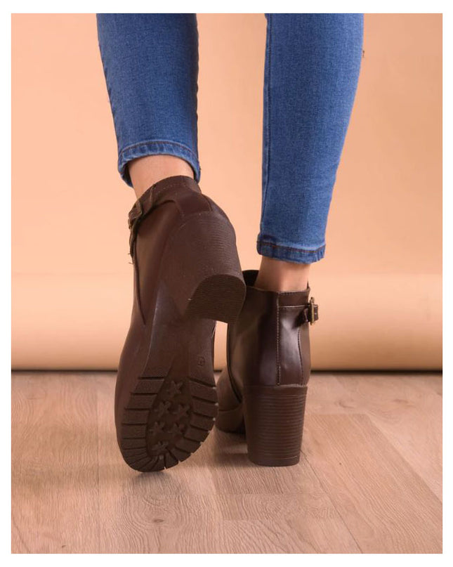 Botin Haskovo - Marron