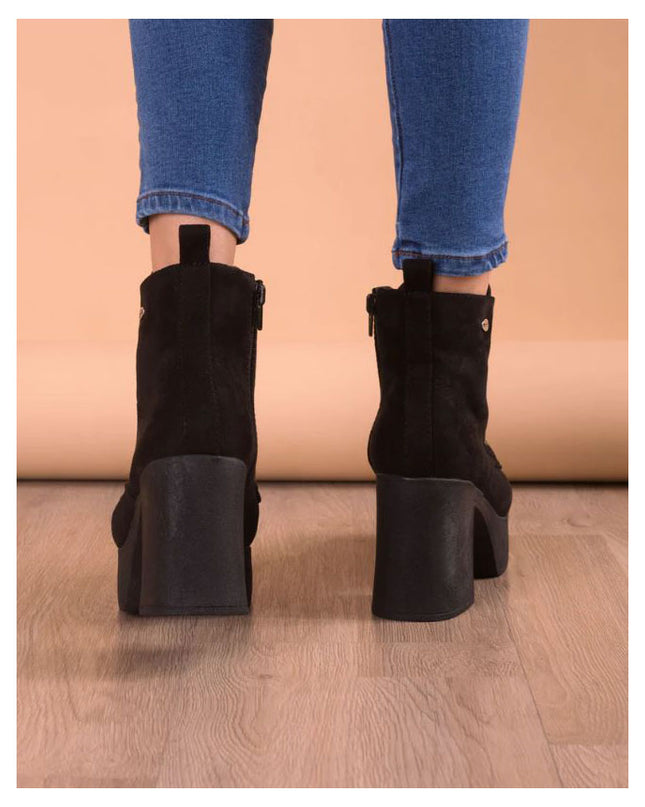 Botas Razgrad - Negro Gamuza