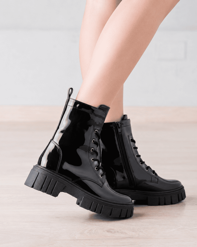 Botas  Mujer Tavai - Negro Charol