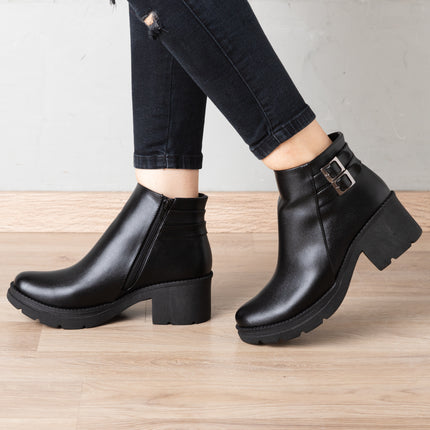 Botin Furry - Negro