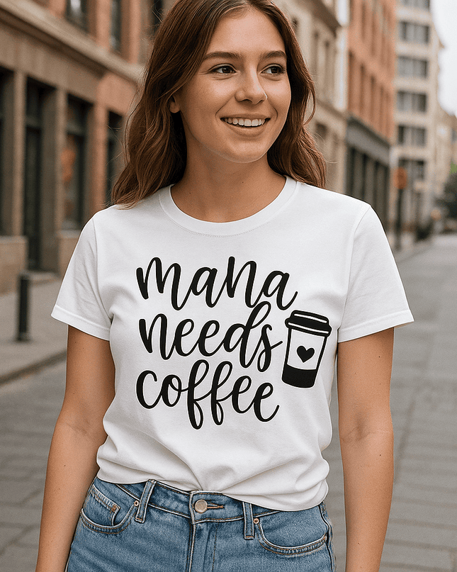 Polo Personalizado - Mama needs coffee