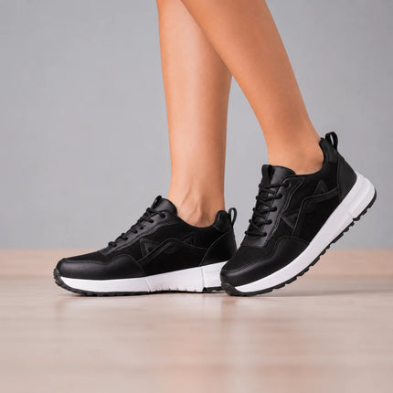 Zapatillas Urbanas Mujer Kitty - Negro y Blanco