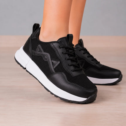 Zapatillas Urbanas Mujer Kitty - Negro y Blanco