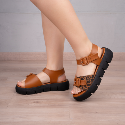 Sandalias Casuales Mujer Acra - Camel