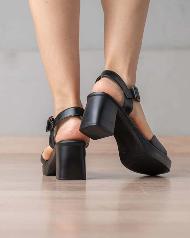 Sandalia Sekah - Negro