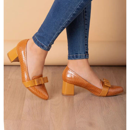 Stilettos Mujer Rodas - Camel Charol