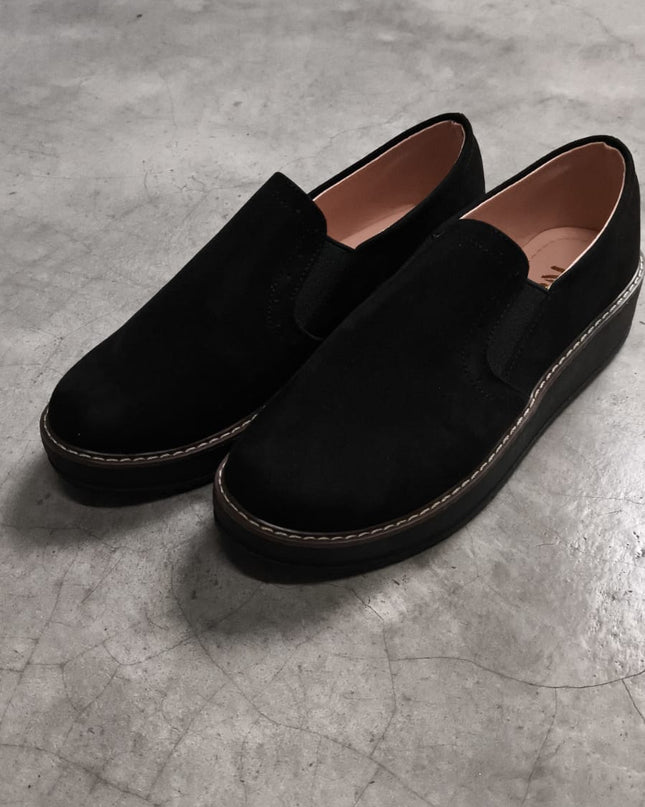 Mocasin Ferrara - Negro Gamuza 35 (Yayita)