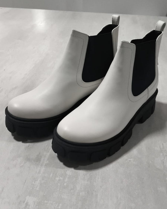 Botines Oruro - Blanco Negro 38 (Yayita)
