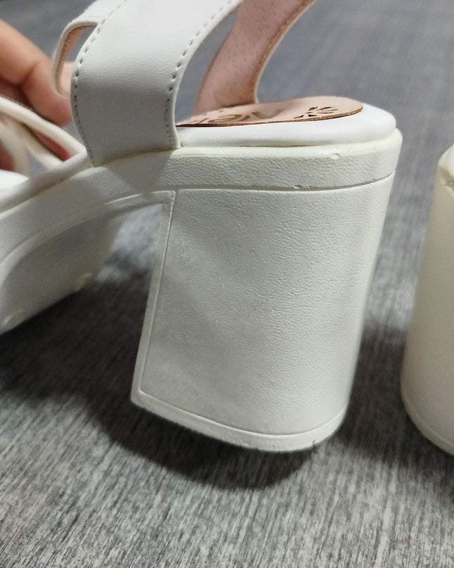 Sandalia Yanci - Blanco 36 (Yayita)