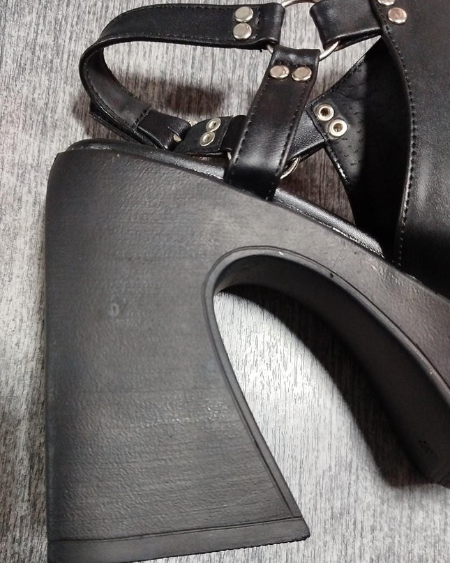 Sandalia Moroni - Negro 39 (Yayita)