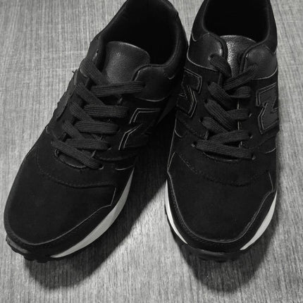 Zapatillas Urbanas Mujer Nebula - Negro 35 (Yayita)