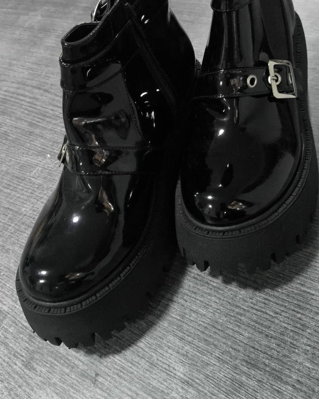 Botas Alicia - Negro Charol 39 (Yayita)