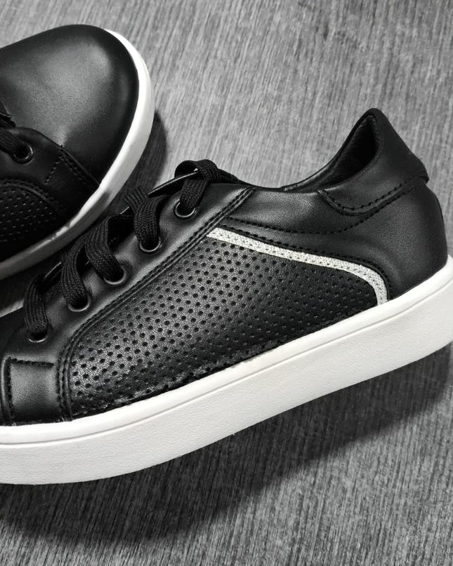 Zapatillas Urbanas Mujer Kano - Negro 35 (Yayita)