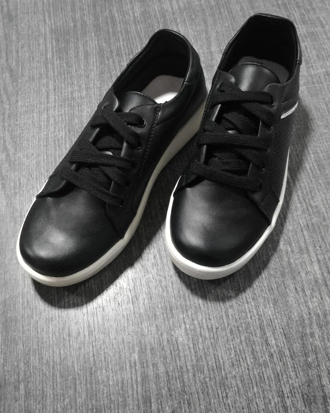 Zapatillas Urbanas Mujer Kano - Negro 35 (Yayita)