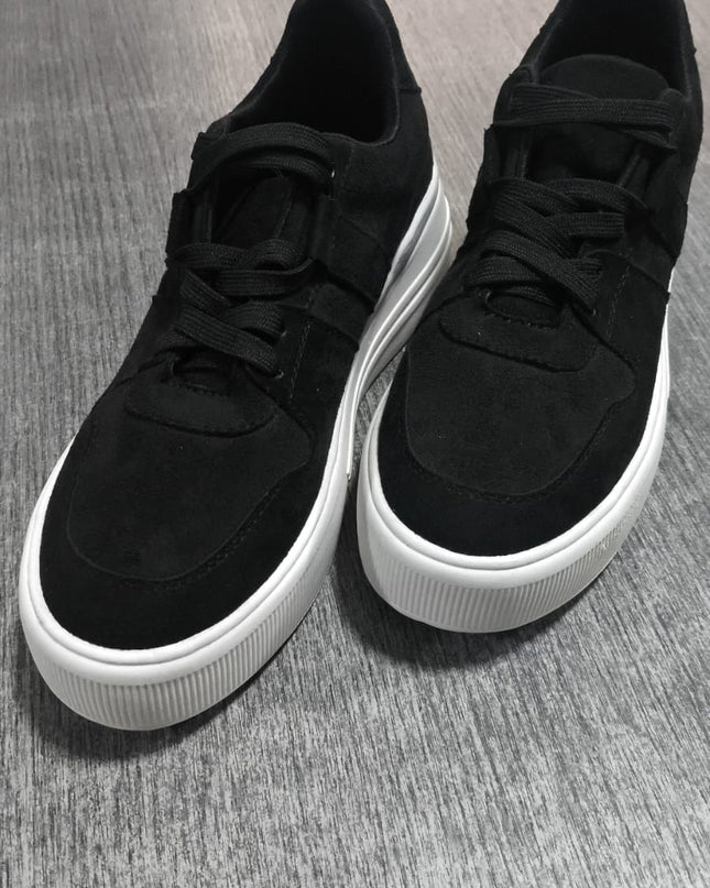 Zapatillas Urbanas Mujer Oporto - Negro Gamuza 37 (Yayita)