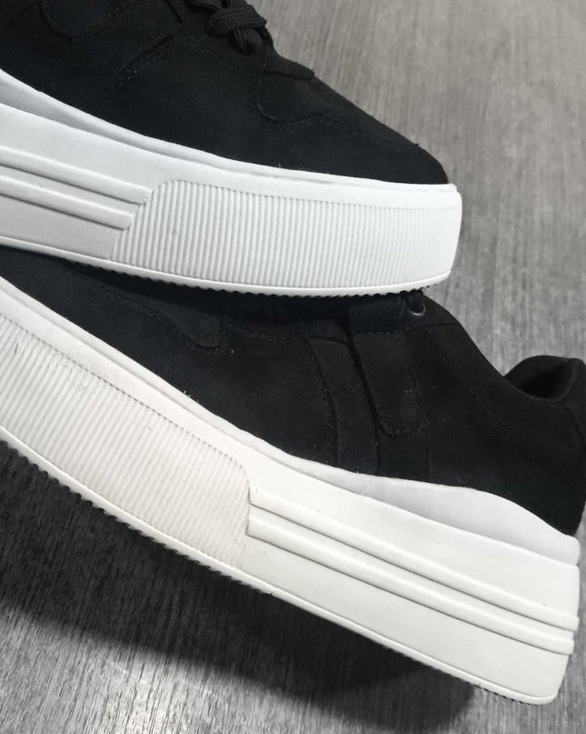 Zapatillas Urbanas Mujer Oporto - Negro Gamuza 37 (Yayita)