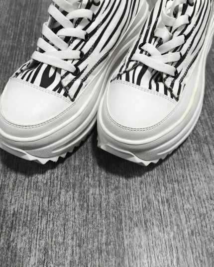 Zapatillas Urbanas Mujer San Jose - Zebra 37 (Yayita)
