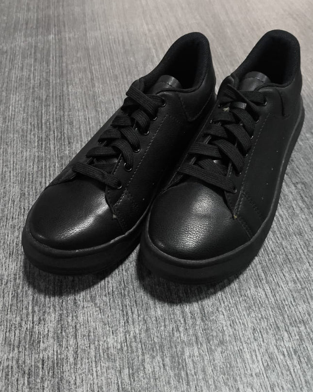 Zapatillas Urbanas Mujer Viena - Negro Total 35 (Yayita)