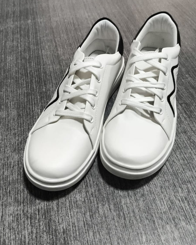 Zapatillas Urbanas Mujer Miller - Negro 39 (Yayita)