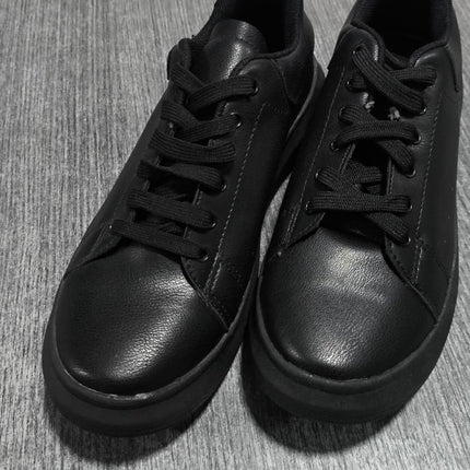 Zapatillas Urbanas Mujer Viena - Negro Total 37 (Yayita)
