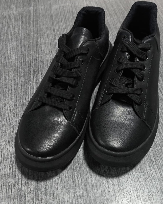 Zapatillas Urbanas Mujer Viena - Negro Total 37 (Yayita)