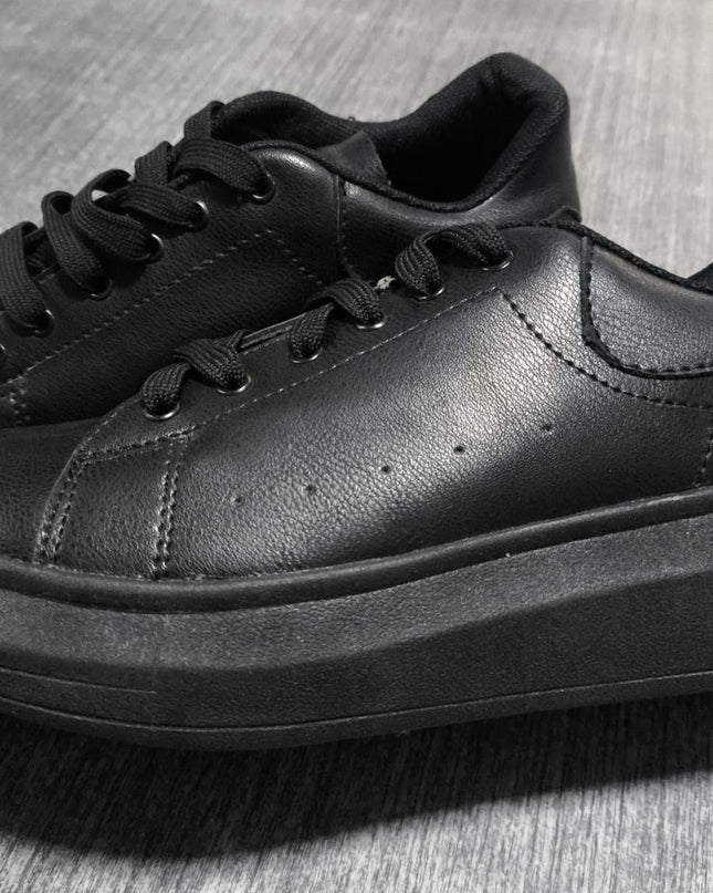 Zapatillas Urbanas Mujer Viena - Negro Total 37 (Yayita)