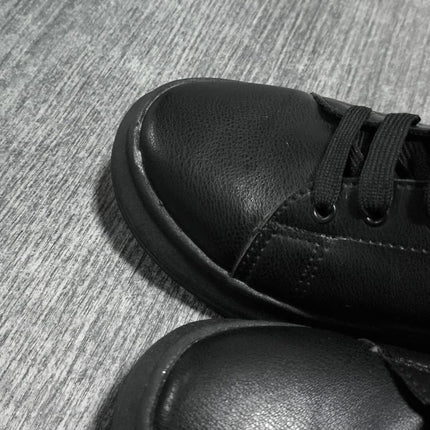 Zapatillas Urbanas Mujer Viena - Negro Total 37 (Yayita)