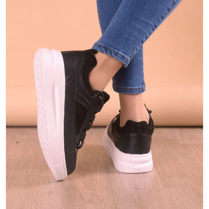 Zapatillas Urbanas Mujer Amelie - Negro Gamuza