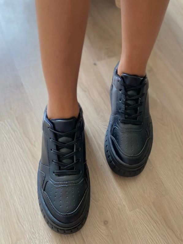 Zapatilla Benetton - Negro