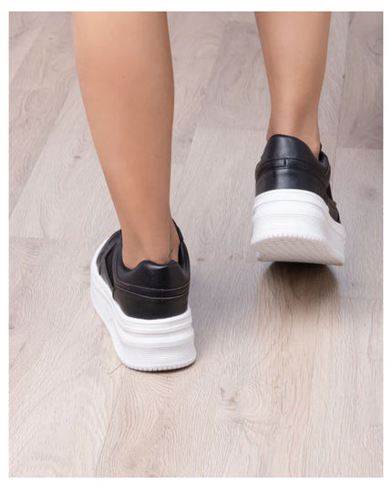 Zapatillas Urbanas Mujer Tyga - Negro