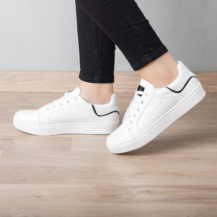 Zapatillas Urbanas Mujer Woodz - Negro