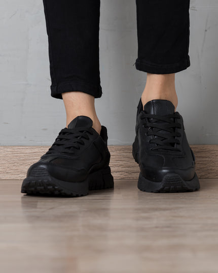 Zapatilla Moldavia - Negro