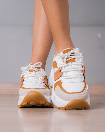 Zapatillas Urbanas Mujer Nastyll - Camel