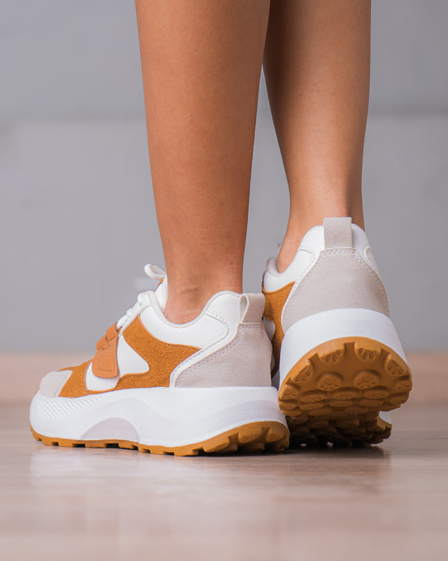 Zapatillas Urbanas Mujer Nastyll - Camel