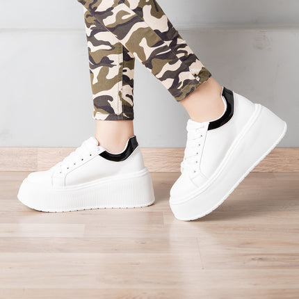 Zapatillas Urbanas Mujer Oneil - Negro