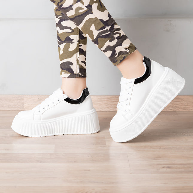 Zapatillas Urbanas Mujer Oneil - Negro