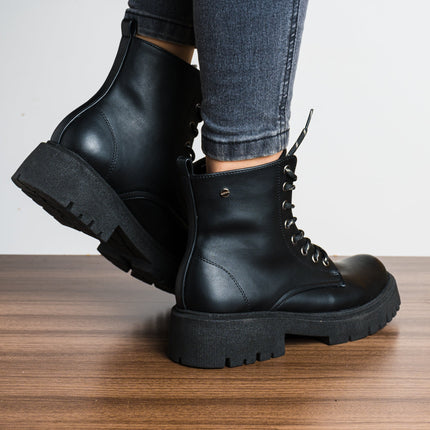 Botas Madelinne - Negro - Tienda Nébula