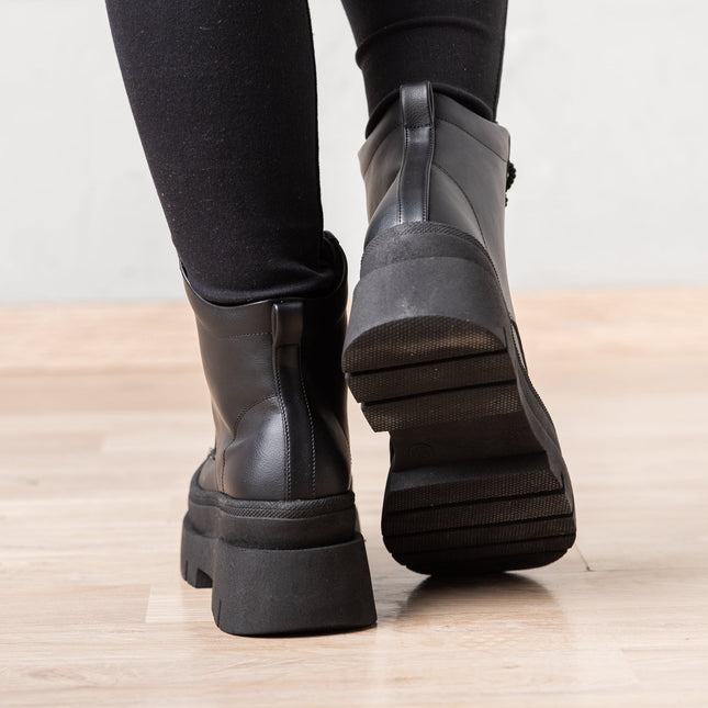 Botas Plakyt - Negro - Tienda Nébula