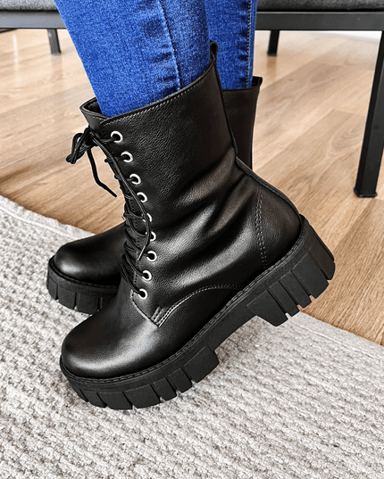 Botas Tavai - Negro Labrado - Tienda Nébula