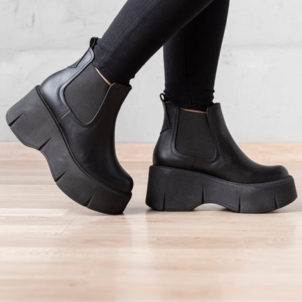 Botas Uncover - Negro - Tienda Nébula