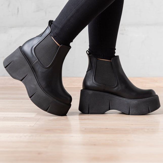 Botas Uncover - Negro - Tienda Nébula