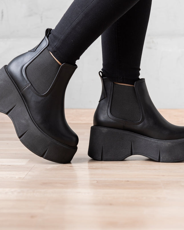 Botas Uncover - Negro - Tienda Nébula
